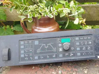 Migatronic styrboks 