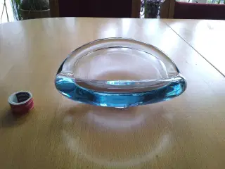 Stor Per Lütken glasskål fra Holmegaard