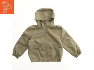 Jakke med hætte fra H&M (str. 116)