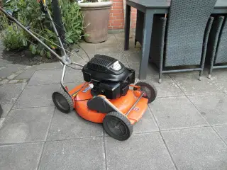 Plæneklipper Husqvarna WB 48 S med Honda motor