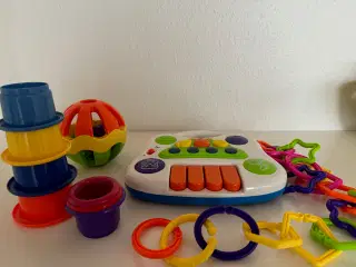 Babylegetøj - piano, stabletårn og aktivitetsbold