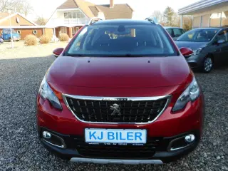 Peugeot 2008 1,5 BlueHDi 100 Exclusive Sky