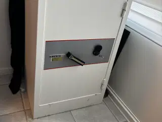 Pengeskab/værdiskab