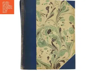 Sæt af 8 bøger uden titel