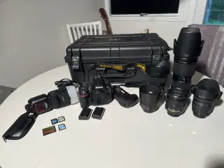 Nikon D810 spejlrefleks kamera inkl. tilbehør.