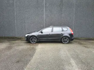 Hyundai i30 Cw 1,6 CRDi Classic 90HK Stc