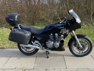 YAMAHA XJ 900