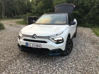 1/2 pris - flot Citroën el-bil til salg E-c4 Shine