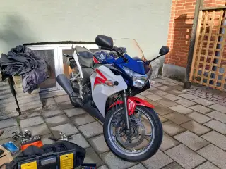Honda cbr250r ABS