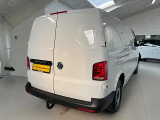 VW Transporter 2,0 TDi 150 Kassevogn DSG lang