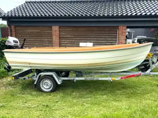 Askeladden jolle med motor og trailer