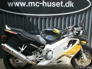 Honda CBR600F4