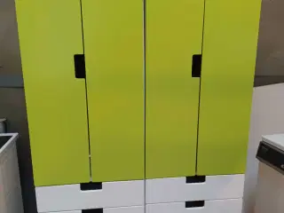 Ikea skab til tøj.