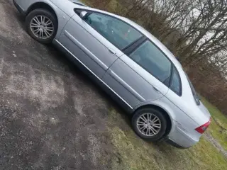 super pris for God bil Med Plads !