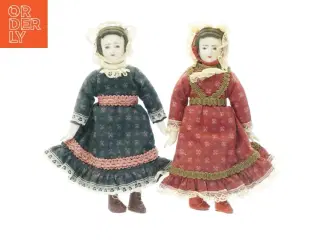 Porcelænsdukker i traditionelle dragter (str. 20x10 cm)