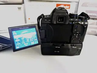 Olympus 600-e digitalt camera, med linser, lys mm