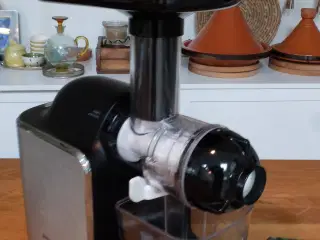 Slow juicer sælges