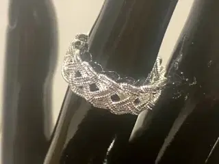 * Sterlingsølv; Elegant fingerring