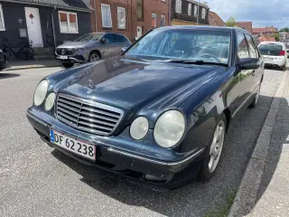 Mercedes E240 2,4 AUT