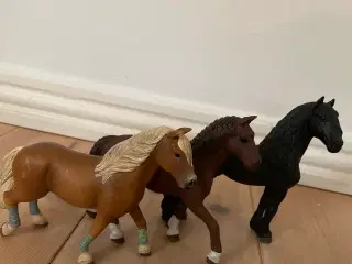 3 schleich Heste
