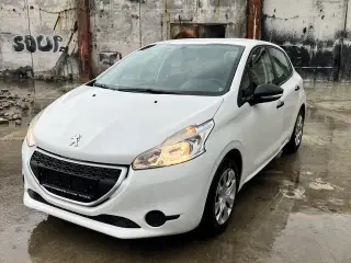 Peugeot 208. 1,0 VTi Access + AirSound 68HK 5d