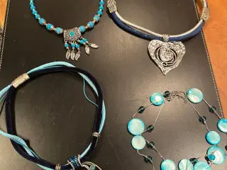 Smukke blå halskæder