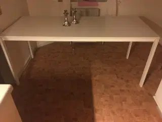 Spisebord fra Ikea 