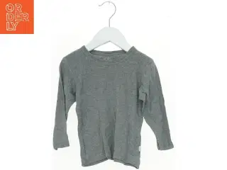 Langærmet grå T-shirt fra Joha (str. 92)