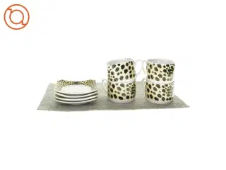 Kaffekopper og underkopper fra Golden Queen Fine Porcelæn