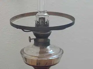 Petroleumslamper/reservedele. Se priser i teksten.