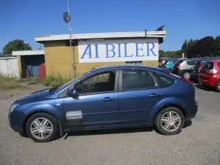 Ford Focus 2,0 145 Ghia