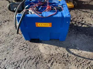 AdBlue tankanlæg - 200 liter - 12 v pumpe - Cemo