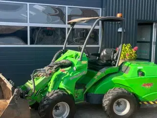 Avant 745