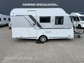 2022 - Knaus Sport 400 QD    Knaus Sport 400 QD med en del udstyr model 2022  - Se den hos Camping-Specialisten.dk