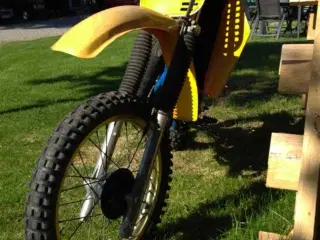 Suzuki rm80