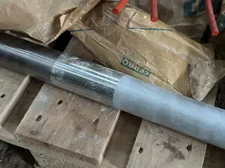 CLAAS Liner, nye rivearme. Nummer CL0001398601