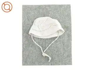 Solhat (str. 0/1 år)