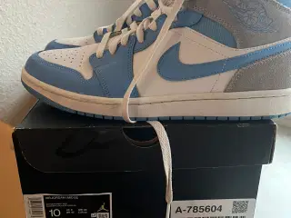 Air Jordan 1 mid se