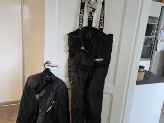 Mc jakke og bukser 