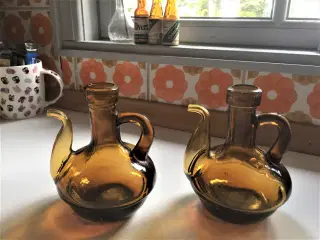 Olie og eddike sæt i brunt glas