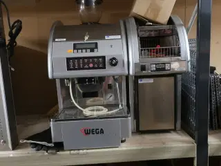 Espressomaskine WEGA Gemini Mini med mælkekøler