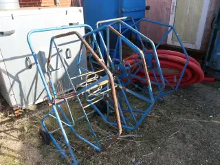 2 stk. afrullerstativer