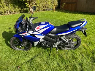 Honda CBR125R A1