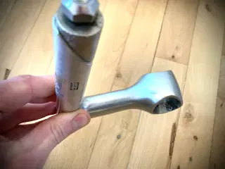 Shimano AX 600 frempind 
