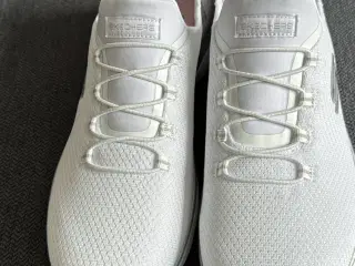 Skechers str. 41