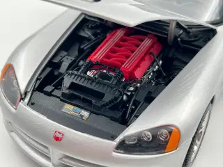 2003 Dodge Viper SRT-10 - 1:18