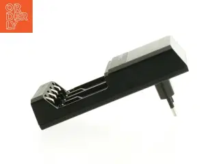 Genopladelig batterioplader (str. 13 x 7 cm)