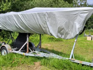 Dejlig lille kølbåd med en jolles egenskaber