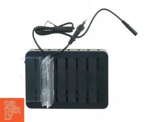 Universal USB ladestation fra Manhattan (str. 18 x 13 cm)