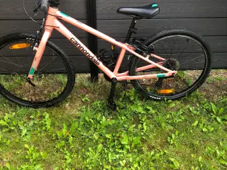 24”pigecykel med 7.gear